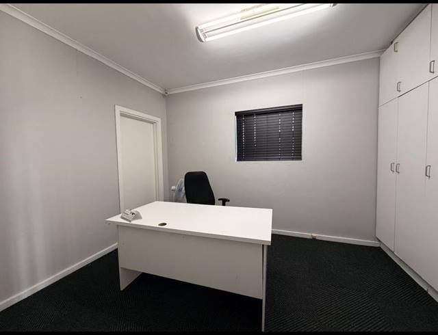 BUSINESS PROPERTY TO RENT IN NEWTON PARK